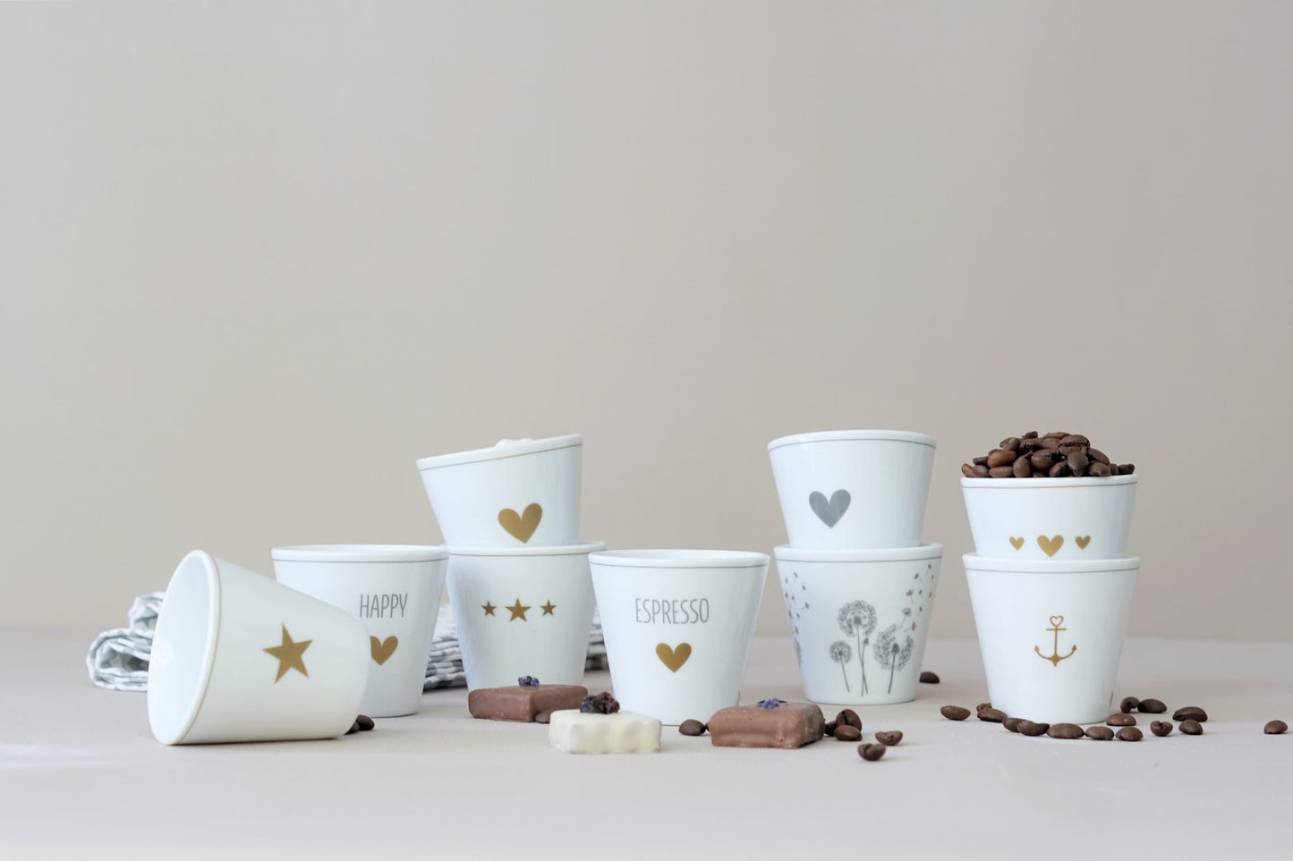 Muki Happy Mug valkoinen