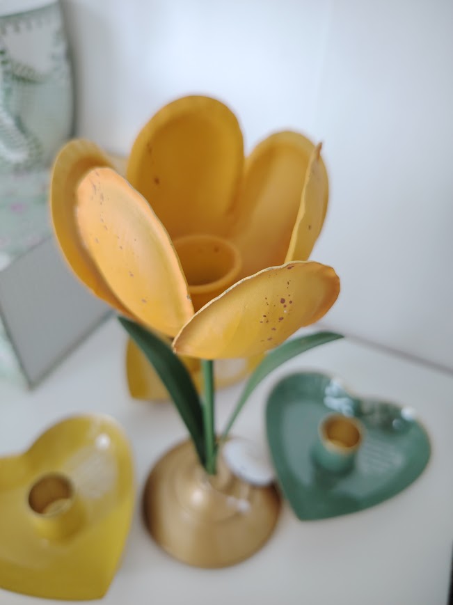 Kynttilänjalka keltainen tulppaani