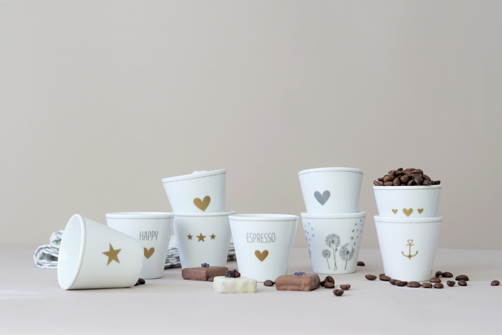 Muki Happy Mug valkoinen