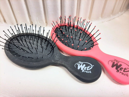 Hiusharja The Wet Brush mini musta