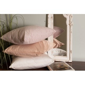 Tyynynpäällinen vaaleanroosa